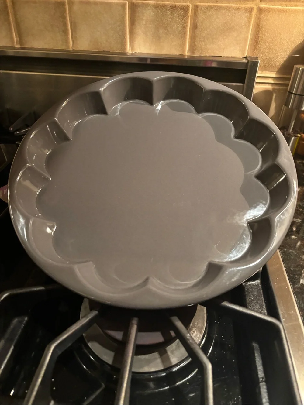 La Forme Nonstick Swiss Rosette Pan